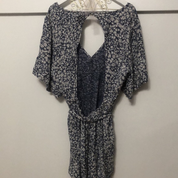 Abercrombie and Fitch flower romper - Picture 3 of 5